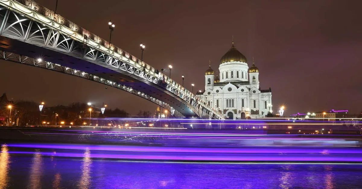 Mengoptimalkan Penggunaan Teknologi Berbasis Data untuk Meningkatkan Keputusan Bisnis di Indonesia